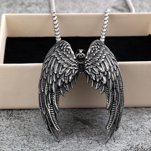Yunnique-collar con colgante de ala de ángel de acero inoxidable para hombre, alas 3D Punk, regalo de joyería de moda - Product Image 3