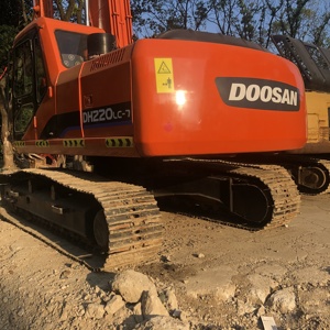 Excavatrice sur chenilles hydraulique Doosan DH220LC-7, DH225, DX225, DX300, poids opérationnel 22 tonnes, modèle avec godet de terrassement - Product Image 6