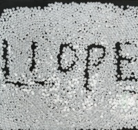 LLDPE Q1018H Q2018H Résine LLDPE de qualité film soufflé par injection, granulés LLDPE pour sacs d'emballage, film étirable, film d'ensilage