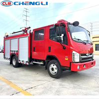 Camion-citerne à eau léger 4x2 personnalisé pour la lutte contre les incendies, petit véhicule d'urgence avec compartiments à volets roulants latéraux
