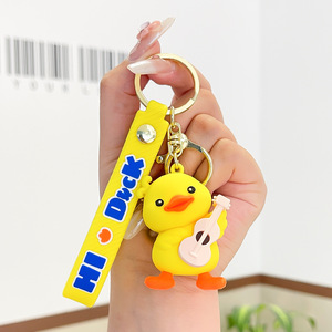 Wholesale Cute Duck Car Keychain 3D Cartoon Yellow Duck Rubber Key Rings Custom Logo Soft PVC Carabiner Keychain Gift for Women