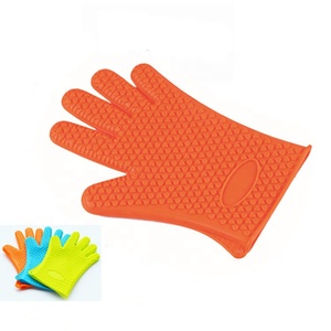Mitaines de four résistantes à la chaleur OEM/ODM avec doigts Gants en silicone pour barbecue pour le camping Mitaines de four - Product Image 2
