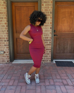 Abiti Casual personalizzati abbigliamento donna abiti moda tinta unita estate <span class=keywords><strong>senza</strong></span> <span class=keywords><strong>maniche</strong></span> donna Midi <span class=keywords><strong>vestiti</strong></span> aderenti - Product Image 3