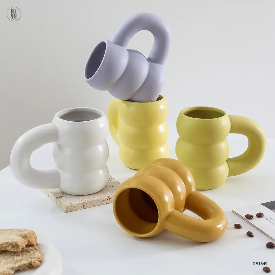 Taza de helado de cerámica grande mate con forma de neumático de Color sólido de cocina superventas al por mayor Harmony