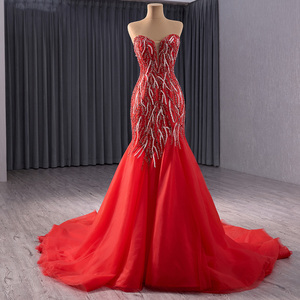 Robe de mariée sirène de luxe en dentelle perlée, rouge, pour bal de promo, avec corsage perlé en tulle, longueur ras du sol Rsm241050 - Product Image 1