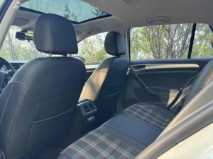 Volkswagen <span class=keywords><strong>Golf</strong></span> <span class=keywords><strong>2020</strong></span> DSG Comfort de <span class=keywords><strong>Segunda</strong></span> <span class=keywords><strong>Mano</strong></span>, Gasolina, Hatchback, Volante a la Izquierda, Coche Usado, Exportación de China - Product Image 4