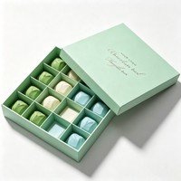 Boîte à chocolat sucré de qualité supérieure avec séparateurs, emballage cadeau en papier personnalisé pour confiseries