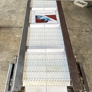 สายพานลำเลียงปรับระดับได้แบบใหม่ ทำจากพลาสติก POM พร้อมบานพับเดี่ยว แบบตรง  สำหรับขนส่งสินค้าเกษตรแบบยืดหยุ่น - Product Image 5