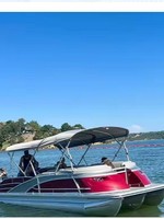Bateau de plaisance gonflable pratique et pratique en aluminium et fibre de verre de 27 pieds pour la navigation et les loisirs sur le lac