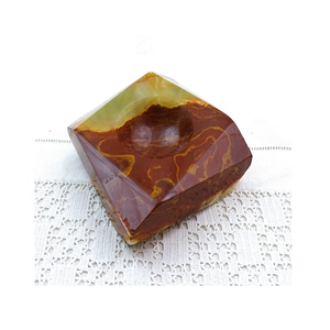 Cenicero de ónix veteado, tallado Vintage, verde pulido y marrón, a la venta - Product Image 2