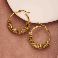 Boucles d'oreilles créoles larges à texture tressée, finition dorée polie, pour femme