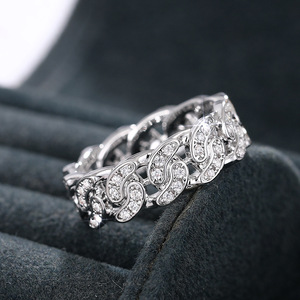 Anello Minimalista di Design per Donne, Elegante Gioiello da Dito alla Moda - Product Image 3