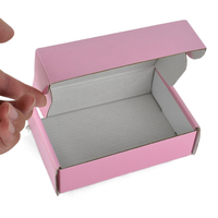 Boîtes d'expédition pliables en carton ondulé rose pour vêtements, conception gratuite, vente chaude, emballage PPWR