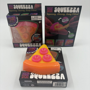Juguete antiestrés de goma triangular con forma de pizza, de rebote lento, mini, simulación de éxito transfronterizo - Product Image 2