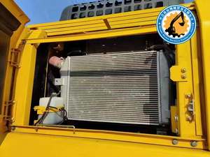 Excavatrice sur chenilles Komatsu PC360-7 d'occasion, machine lourde de 33 tonnes pour projet minier - Product Image 6