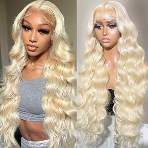 Perruque synthétique HQ Mixed Proc Discount en fibre haute température, style Loose Body Wave, blonde, avec devant transparent, noir et blond - Product Image 3