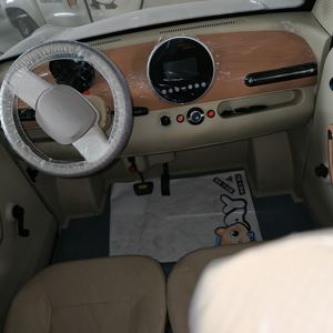 Precio de Fábrica para la Venta de Vehículos Eléctricos Cerrados de Cuatro Ruedas con Control Remoto de Nueva Energía - Uso para Adultos, Carga Rápida, Autonomía Inferior a 100 km - Product Image 3