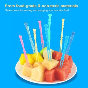 Fourchettes à fruits en plastique durables pour enfants, avec logo, pour mini-gâteaux, collations, banquets, apéritifs et desserts, motif dessin animé Torune - Product Image 5