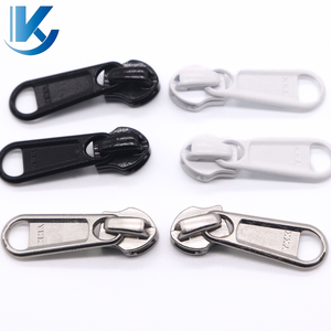في المخزون الأصلي YKK05R DFL / DFBL سحاب مجتذب No.5 نايلون سحاب <span class=keywords><strong>YKK</strong></span> - Product Image 4