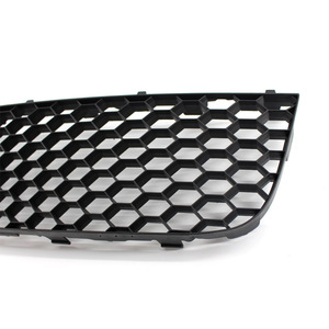 Rejilla de entrada de aire del parachoques delantero para Volkswagen Golf 5 GTI, malla de nido de abeja ABS, pieza de repuesto 2006-2009 - Product Image 4