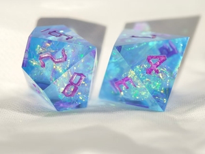 <span class=keywords><strong>Juego</strong></span> <span class=keywords><strong>de</strong></span> <span class=keywords><strong>dados</strong></span> poliédricos <span class=keywords><strong>de</strong></span> resina azul brillante, <span class=keywords><strong>dados</strong></span> hechos a mano con bordes afilados, <span class=keywords><strong>dados</strong></span> para juegos <span class=keywords><strong>de</strong></span> rol <span class=keywords><strong>de</strong></span> mesa, accesorio para juegos <span class=keywords><strong>de</strong></span> mesa - Product Image 5