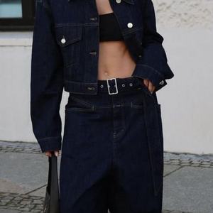 Conjunto de Dos Piezas de Mezclilla para Mujer, Lavado Oscuro, Elegante Traje de Jeans con Chaqueta de Manga Larga y Pantalones Anchos - Product Image 2