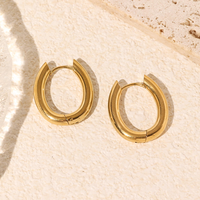 Boucles d'oreilles créoles géométriques en forme de U en acier inoxydable plaqué or 18 carats, étanches, inaltérables, hypoallergéniques Kaishee OEM ODM Vente en gros