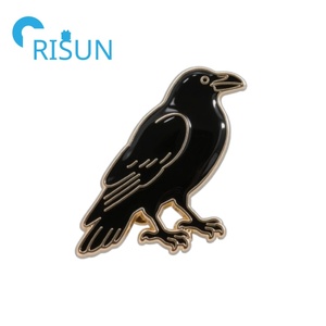 Broche de Metal Esmaltado con Diseño de Cuervo Gótico para Halloween, Joyería, Pin de Solapa con Diseño de Animal y Pájaro, Pin de Cuervo Personalizado - Product Image 3