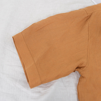 Lot de stock certifié Oeko-tex Chemises en lin pur respirant pour femmes, orange, col en V uni