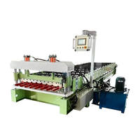 Machine de formage de rouleaux de matériaux de construction contrôlée par PLC, ligne de production de panneaux métalliques de haute précision