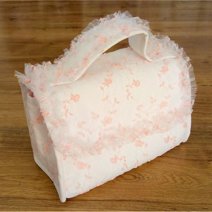 Beauty Case in Tulle Rosa Ricamato - Product Image 2