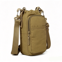 Sac bandoulière léger et minimaliste pour femme, en tissu doux, multi-poches, décontracté, pour le quotidien et les voyages, sac à bouteille d'eau pour femme