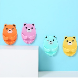 <span class=keywords><strong>Crochet</strong></span> de fixation sans perçage, support de rangement de cuisine, support de prise électrique, support de prise en forme de petit ours, <span class=keywords><strong>crochet</strong></span> de dessin animé - Product Image 3