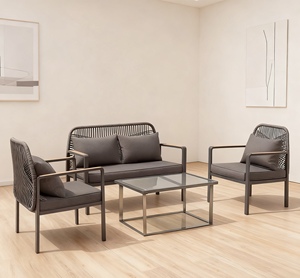 <span class=keywords><strong>Set</strong></span> Divano <span class=keywords><strong>da</strong></span> Esterno in Rattan 4 Pezzi con Cuscini Impermeabili per Tutte le Stagioni - Product Image 1