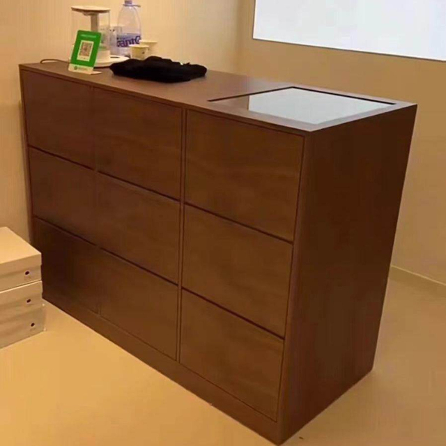 Yicheng Vintage Reception Desk For Clothing Store Small Counter Simple Front Desk For Hair Salon Cafe Boutique