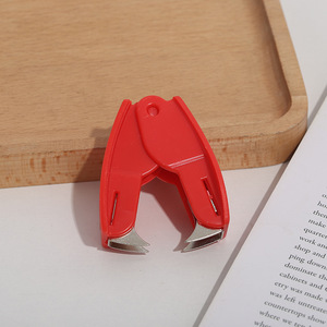 Los fabricantes suministran directamente <span class=keywords><strong>la</strong></span> grapadora pequeña y el removedor de grapas 10 grapas Oficina Escuela Papelería Mini Staper Set - Product Image 6