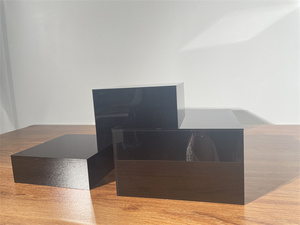 Espositore per Torte a 5 Lati in Acrilico Ecologico Moderno, Nero e Bianco, per Buffet e Presentazione Cibo - Product Image 2