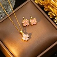 Collier pendentif trèfle en cuivre et zircone vert émeraude pour femme, breloque en cristal, collier plaqué or de luxe léger et haut de gamme