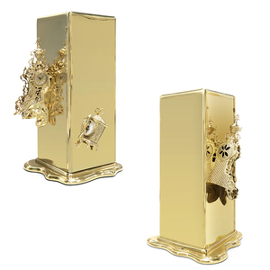 Caja Fuerte de Lujo Inspirada en el Surrealismo para Guardar Dinero y Joyas, con Enrolladores de Relojes y Compartimentos Secretos, en Latón Chapado en Oro - Product Image 2