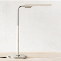 Yihao Moderne Classique Lampe De Table Slub Forme En Laiton Base Emballage Personnalisé Cuivre E26 Décoratif Intérieur Salon Chambre Lampe De Bureau