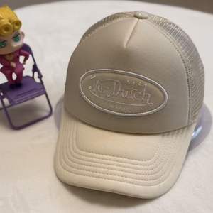 Customized <strong>Von</strong> Sports <strong>Hat</strong> Custom Embroidered <strong>Dutch</strong> Trucker <strong>Hat</strong> Available on a First-come, First-served Basis - Product Image 5