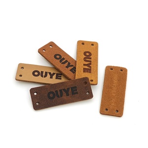 Étiquettes en cuir PU personnalisées avec logo, patchs en cuir avec logo, étiquettes en cuir gaufrées pour vêtements, matériau en cuir PU - Product Image 6