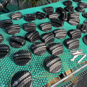 Couvre-<span class=keywords><strong>bouchon</strong></span> de réservoir de carburant universel en fibre de carbone sèche pour <span class=keywords><strong>BMW</strong></span> E90 E92 F30 F80 F82 F87 F90 M2 M3 M4 M5 M6 X3 X4 X5 X6 - Product Image 4