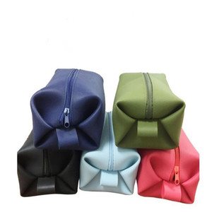 Nouvel arrivage <span class=keywords><strong>de</strong></span> cosmétiques grand voyage étanche pour <span class=keywords><strong>trousse</strong></span> <span class=keywords><strong>de</strong></span> <span class=keywords><strong>toilette</strong></span> <span class=keywords><strong>trousse</strong></span> <span class=keywords><strong>de</strong></span> maquillage pour femmes pochette cosmétique en silicone motif bonbons fermeture éclair - Product Image 1