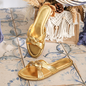 Sandalias de plataforma con borlas de verano, diseño moderno, suela plana, para mujer, para la playa, con suela de plástico antiolor. - Product Image 3