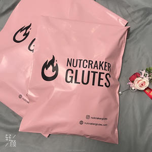 Bolsa de Correo de Polietileno Rosa Brillante Ecológica, Embalaje de Ropa con Logotipo Personalizado, Bolsa de Envío Exprés, Adecuada para Entregas de Comercio Electrónico - Product Image 4