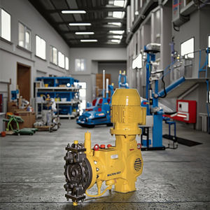 Milton Roy PRIMEROYAL Hochdruck-Dosier pumpe der PH-Serie mit bar maximalem Druck für die kommunale und industrielle Wasser aufbereitung - Product Image 3