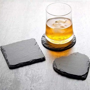 Sous-verres en ardoise personnalisés avec logo gravé, sous-verres noirs en <span class=keywords><strong>pierre</strong></span> naturelle pour verres <span class=keywords><strong>à</strong></span> <span class=keywords><strong>whisky</strong></span> et <span class=keywords><strong>à</strong></span> vin, accessoire de bar, vente en gros - Product Image 1