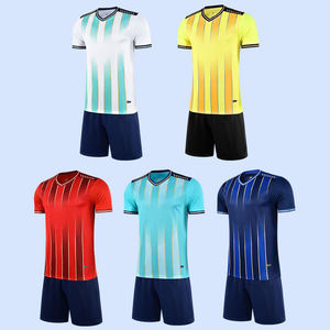 Camiseta de Fútbol Corta Personalizada de Alta Calidad con Estampado Clásico por Sublimación, 100% Poliéster, Estilo Retro Urbano, Uniforme Deportivo para Equipos - Product Image 1