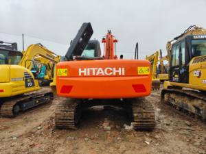 Excavadora de orugas Hitachi ZX120 original de Japón perfecta para varios proyectos excavadoras usadas disponibles a la venta - Product Image 4